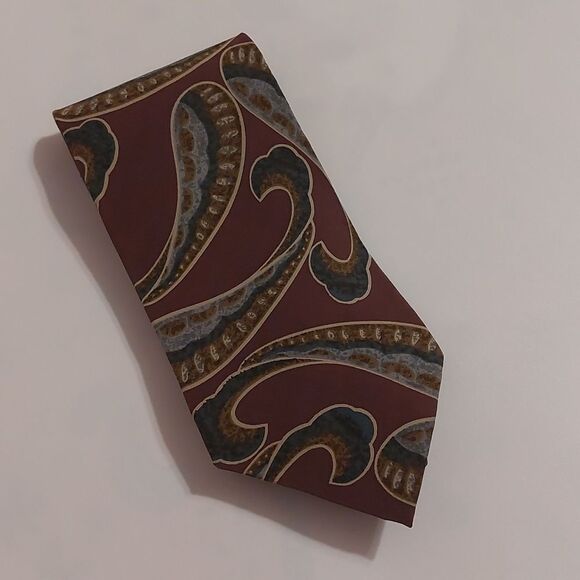 Vintage Other - Como Collezione Paisley Print Imported Silk Handmade Necktie